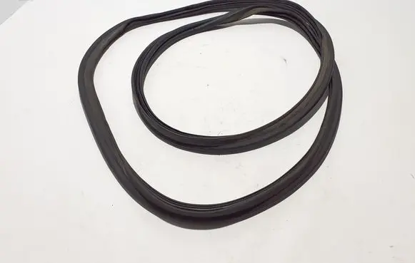 Renault Espace V (RFC) Trunk rubber seal (body) 908306088R