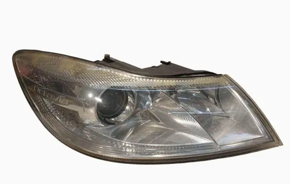 Skoda Octavia Mk2 (1Z) Headlight/headlamp 1Z2941016F