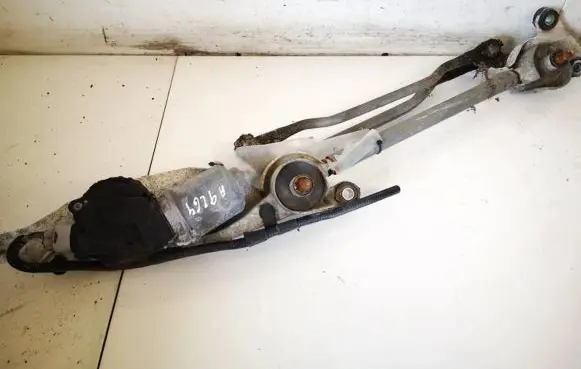 Mazda CX-7 Front wiper linkage and motor