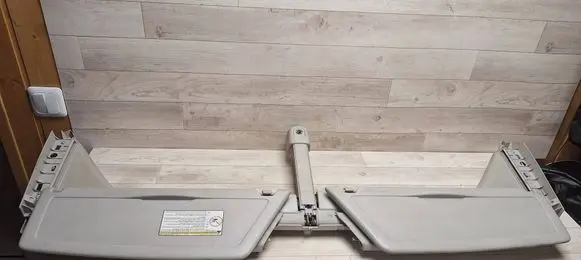 Citroen C4 I Picasso Sun visor