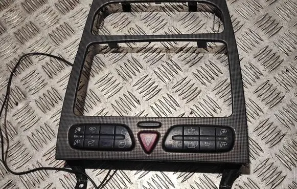 Other center console (tunnel) element