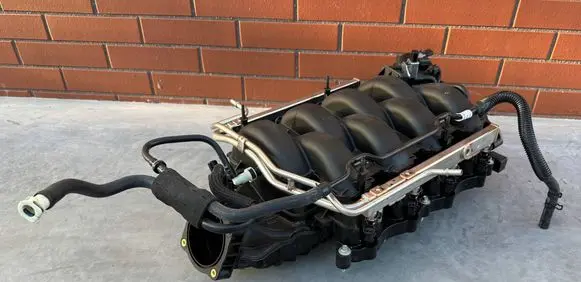 Ford Mustang VI Intake manifold JR3E9S455DA