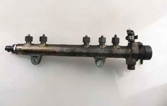 Fuel main line pipe