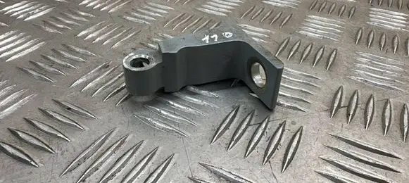 Audi A3 8Y Front door lower hinge 8V5833404C