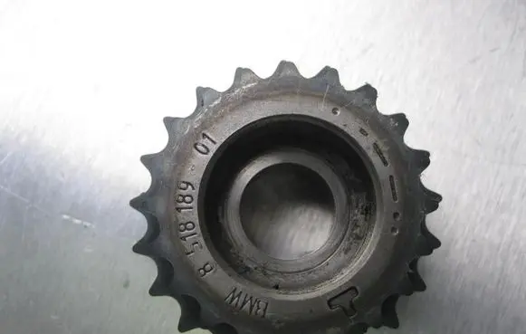 BMW 4 F32 F33 Timing chain sprocket 8518189 BV383