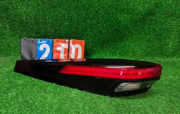 Toyota C-HR II Rear/tail lights 81560F4200