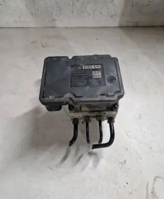 Volvo V70 ABS Pump 30681619