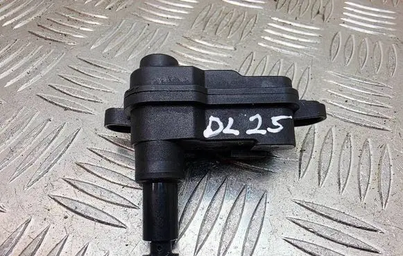 Audi A1 Fuel tank cap lock 8V0862159B