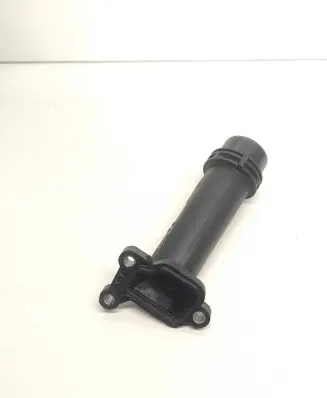 Engine coolant pipe/hose