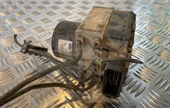 Ford Focus ABS Pump 98AG2M110 10020401584