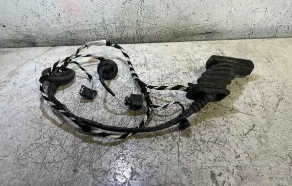 Volkswagen Amarok Rear door wiring loom 2H7971693L 4588555098