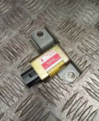 Toyota Previa (XR30, XR40) II Airbag deployment crash/impact sensor 8986028020