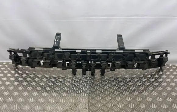 Rear bumper mounting bracket