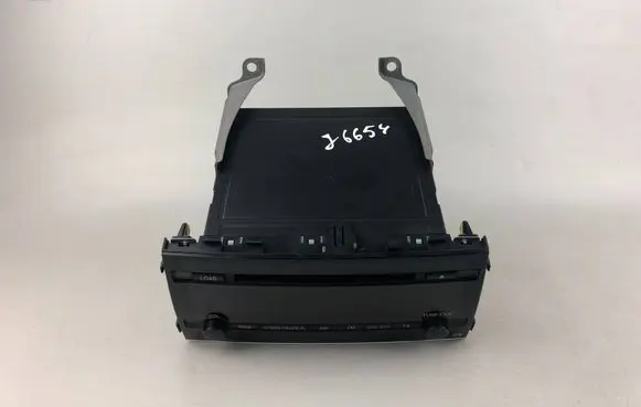 Toyota Prius (XW20) Radio/CD/DVD/GPS head unit 8612047240