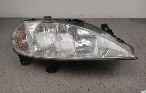 Renault Megane I Headlight/headlamp