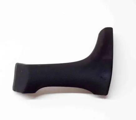 Dashboard glove box trim