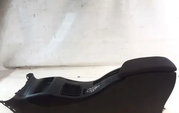 Renault Laguna III Center console
