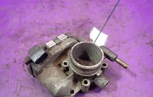 Opel Corsa D Throttle body valve 