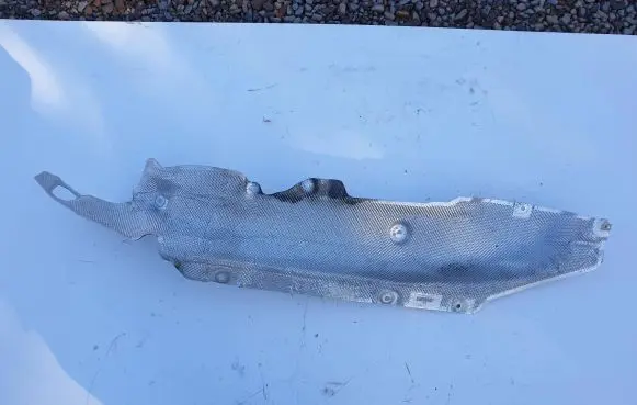 BMW M5 F90 Exhaust heat shield 8098096