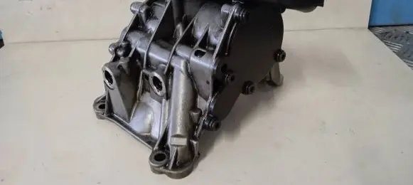 BMW 1 F20 F21 Oil pump 8513756 8513665