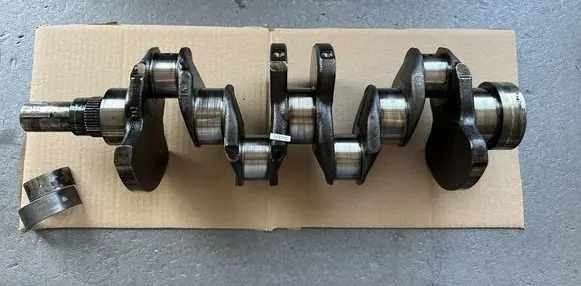 Mitsubishi Pajero Crankshaft MD102601