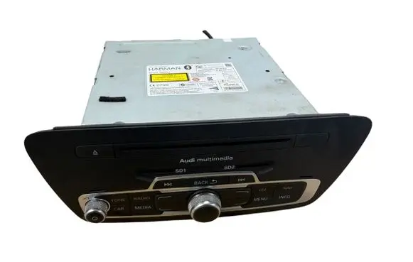 Audi Q3 8U Radio/CD/DVD/GPS head unit 8U0035666J