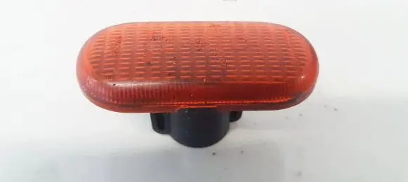 Renault Scenic I Front fender indicator light 7700822136