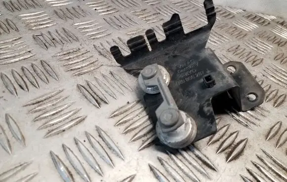 Skoda Superb B6 (3T) Other engine bay part 1K0906287J