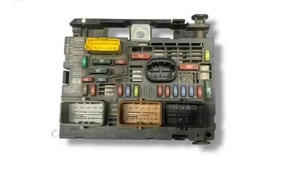 Peugeot Partner Fuse module 9675878280 26372046
