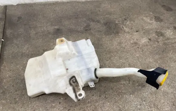 Ford Kuga II Windshield washer fluid reservoir/tank CV4417B613AD