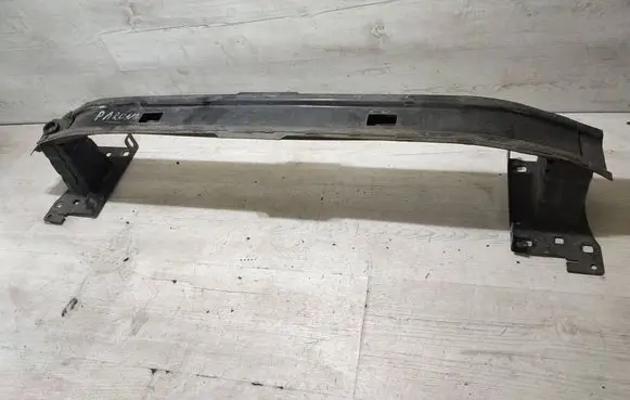 Front bumper mounting bracket