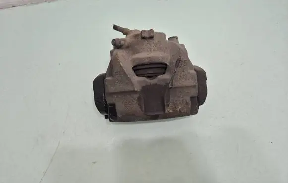 Renault Megane III Front brake caliper 