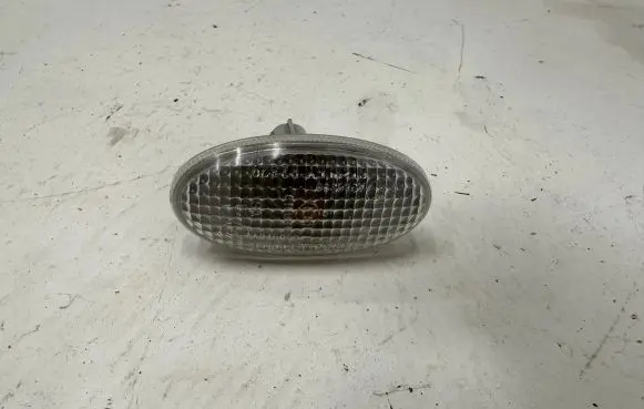 Mazda 3 I Front fender indicator light
