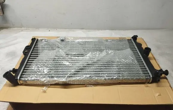 Opel Vectra A Coolant radiator 63064A