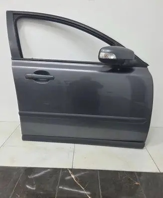 Volvo V50 Front door