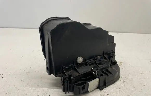 BMW 1 F20 F21 Rear door lock 7202147 A053702