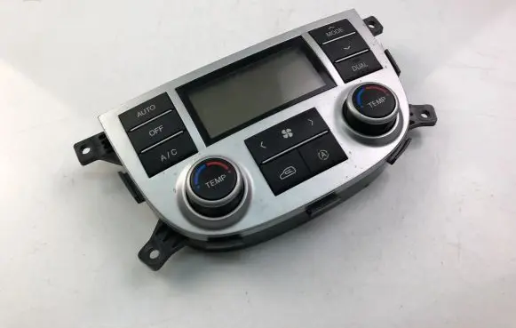 Hyundai Santa Fe Interior fan control switch 972502B432