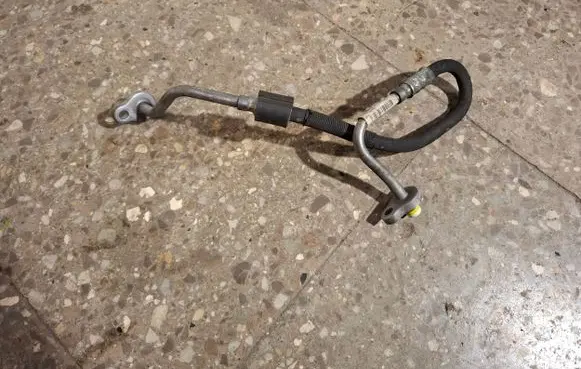 Volvo V60 Air conditioning (A/C) pipe/hose 31315122