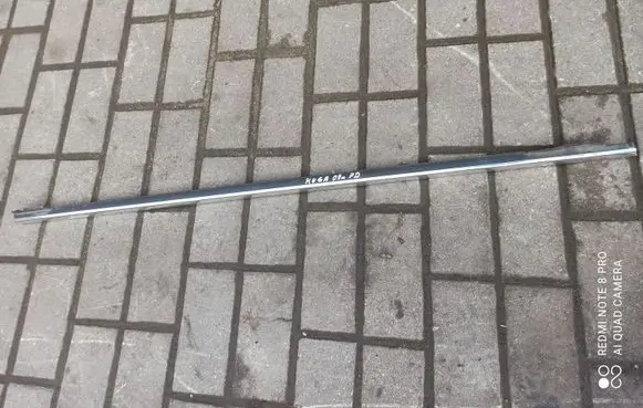 Ford Kuga I Front door glass trim molding 8V41S20562B1R