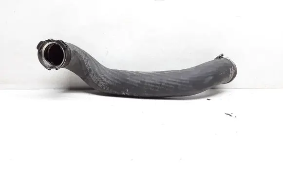 Volvo V40 Intercooler hose/pipe 31370648