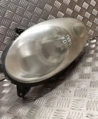 Nissan Micra Headlight/headlamp