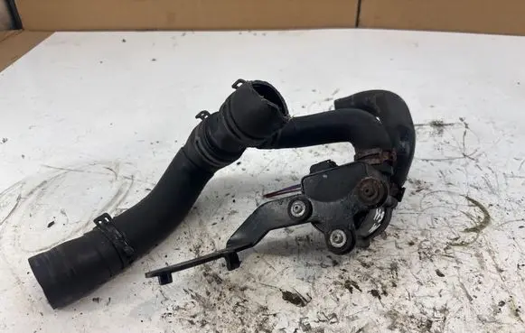 Volkswagen Jetta VI Electric auxiliary coolant/water pump 5N0965561 701713240