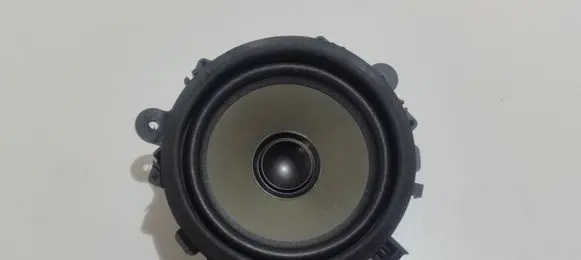 Volvo XC90 Front door speaker 8633109