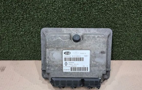 Renault Master III Engine control unit/module ECU 310320412R BC0112450B RHCB0000