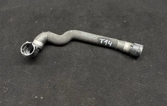 Mercedes-Benz C W205 Engine coolant pipe/hose A2055014784
