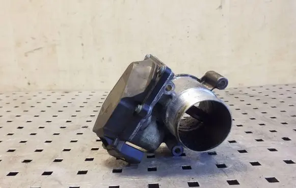 Audi A4 S4 B8 8K Throttle valve 03L128063E A2C53338105