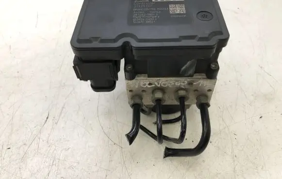 Volvo S60 ABS Pump 31329137 P31329137