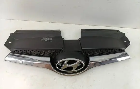 Hyundai Veloster Front grill 863512V100