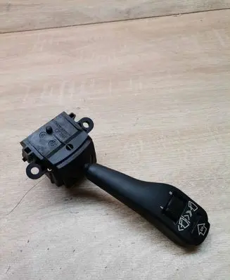 BMW 5 E39 Wiper control stalk 8375407 01204010