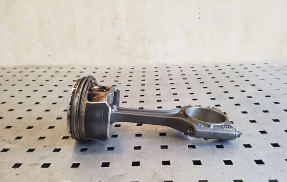 Audi Q5 SQ5 Piston with connecting rod 082261R 06LL